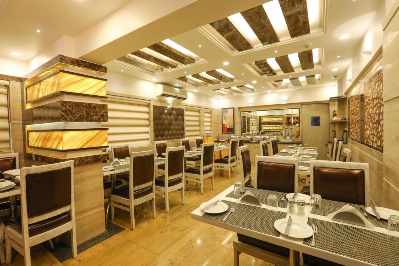Jyoti Dwelling Hotel Мумбай Екстериор снимка